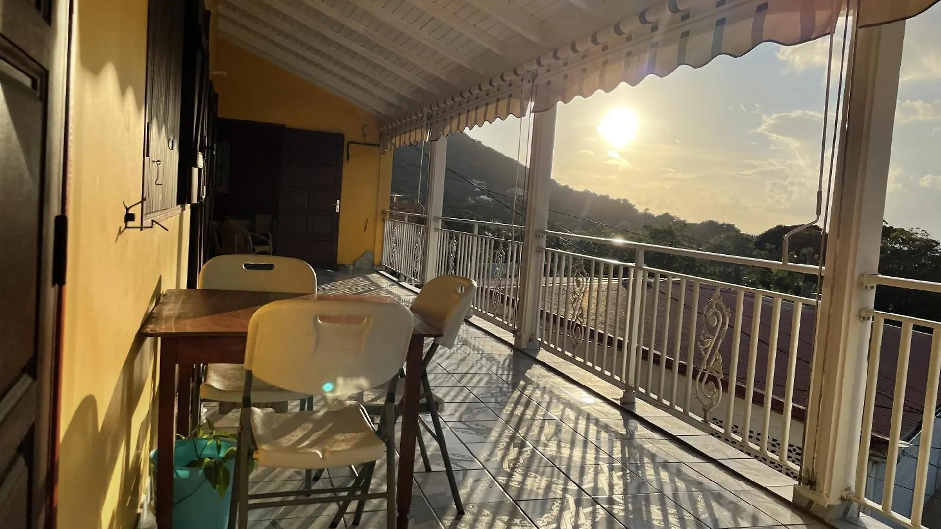 A Deux Pas De La Plage, La Perle! Vue Panoramique Villa Deshaies 0*,